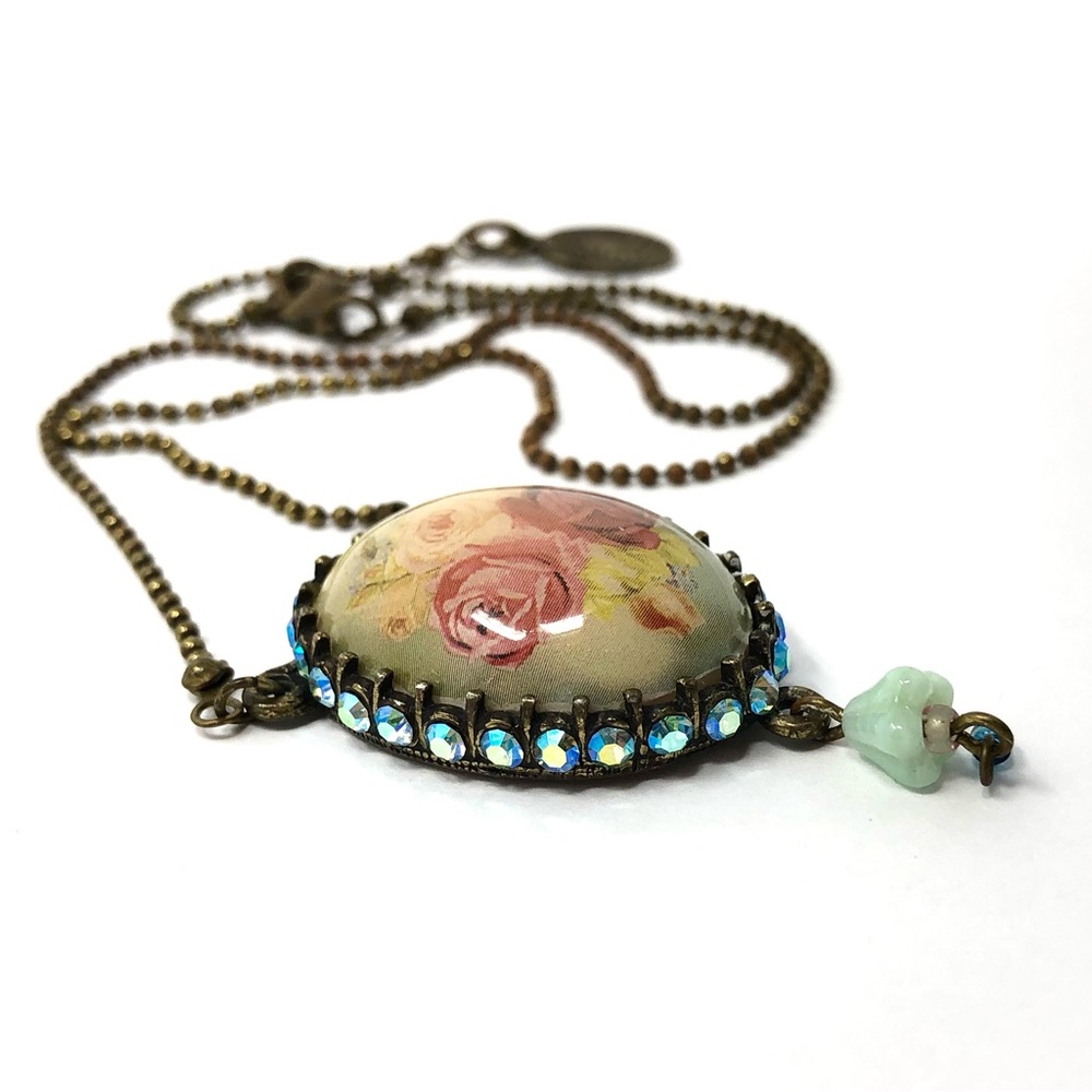 Michal Negrin Victorian-inspired floral and Swarovski crystal pendant necklace - Picture 4 of 11